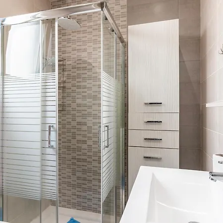Hypercenter Diamond Apartment Kos Town